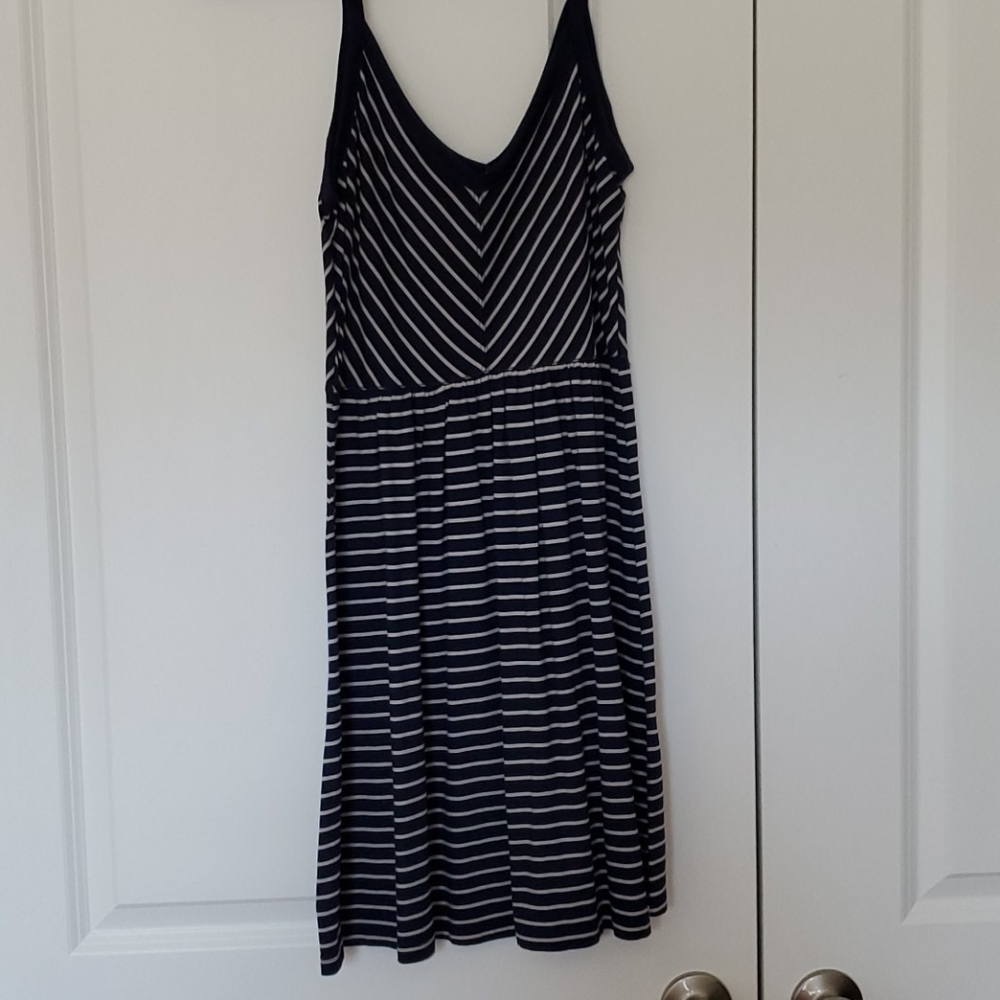 GAP Dress - Picture 4 of 6